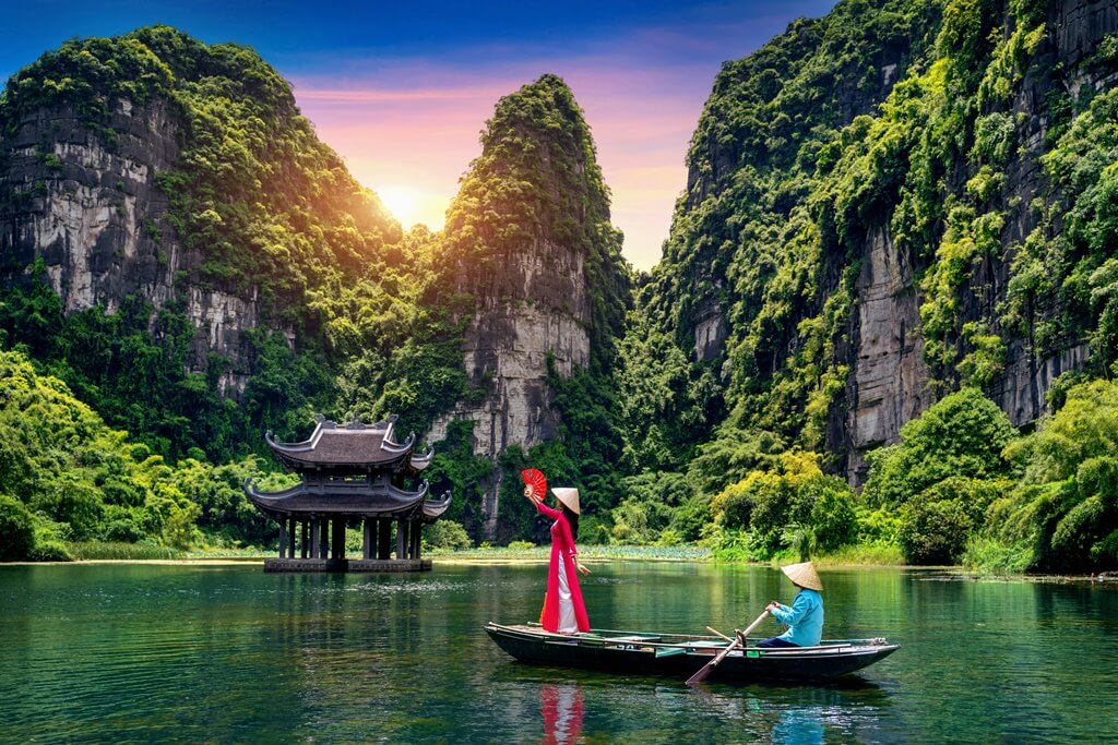 Suur Vietnami ringreis. Vietnam-peidetud kaunis kalliskivi 09.-23.11.2024 -  Seeniorite reisid